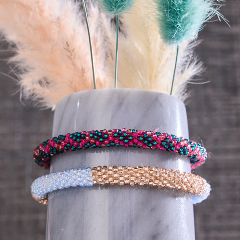 Jungle Framboise | Bracelet de perles de verre de l'Himalaya